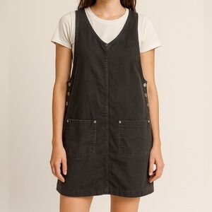 Stylish Black Sleeveless Dress